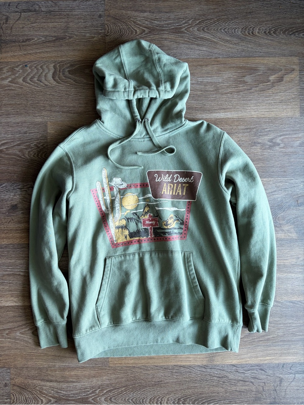 Ariat Wild Desert western cowboy hoodie southwest cactus graphic medium